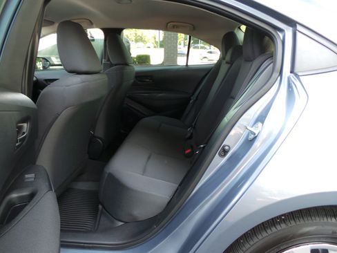 Used 2025 Toyota Corolla LE FWD image 14