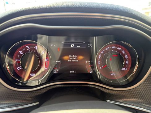 Used 2015 Dodge Challenger SRT Hellcat image 31