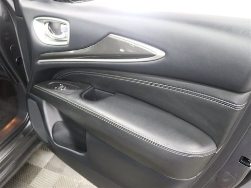 Used 2019 INFINITI QX60 Luxe w/ Essential Package AWD/4WD image 32