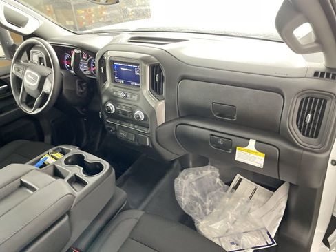 New 2025 GMC Sierra 2500 Pro w/ Convenience Package image 25