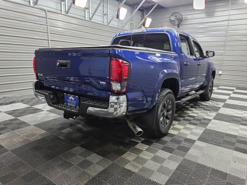 Used 2022 Toyota Tacoma SR5 AWD/4WD image 5