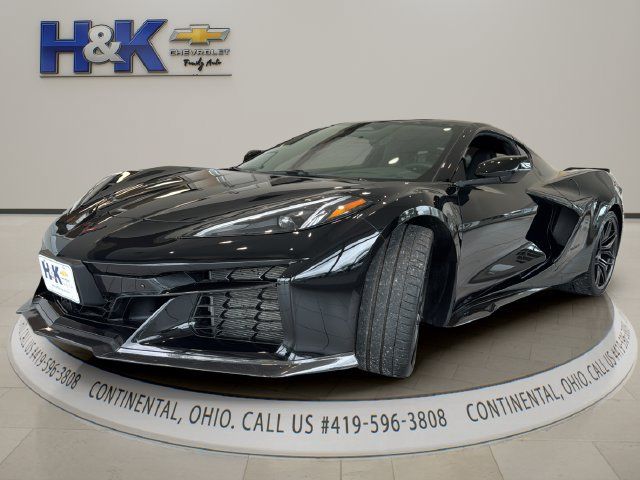 Used 2024 Chevrolet Corvette Z06 w/ Battery Protection Package RWD image 3