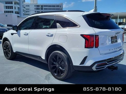 Used 2022 Kia Sorento SX AWD/4WD image 4