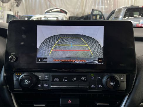 Used 2024 Toyota Grand Highlander XLE image 16