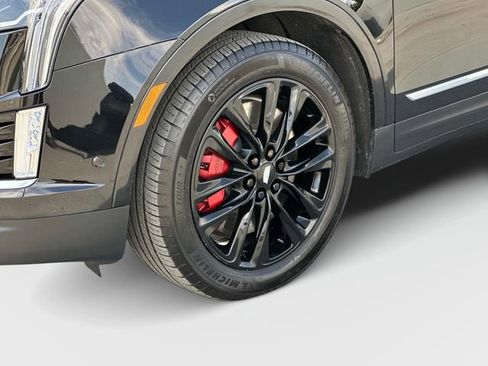 Certified 2023 Cadillac XT5 Sportv w/ Platinum Package image 29