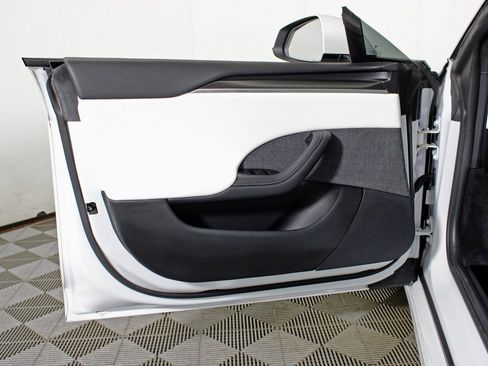 Used 2022 Tesla Model S Plaid image 15