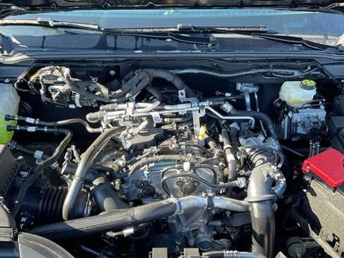 Used 2025 Ford Ranger XLT w/ Advanced Towing Package AWD/4WD image 51