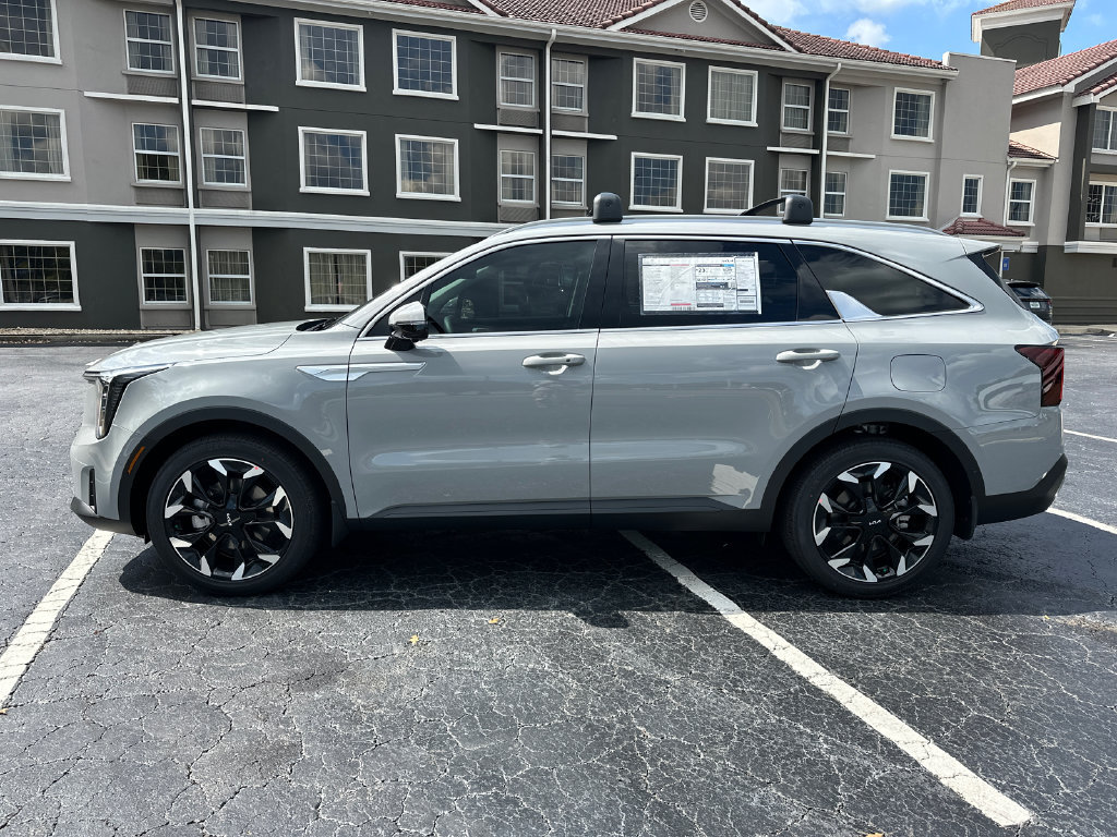 New 2026 Kia Sorento SX FWD image 4