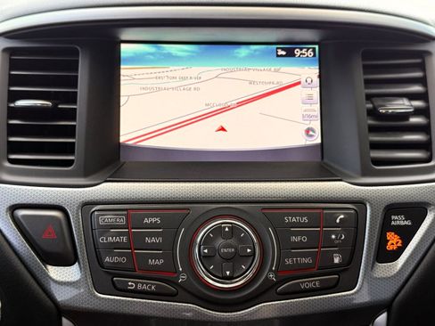 Used 2019 Nissan Pathfinder SL image 44