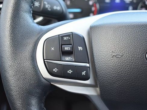 Used 2023 Ford Explorer XLT w/ Equipment Group 202A image 19