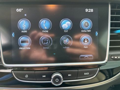 Used 2021 Buick Encore Preferred w/ Safety Package image 26