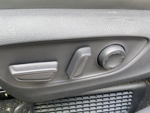 Used 2021 Toyota Sienna XLE image 16