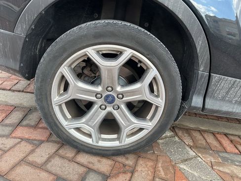 Used 2017 Ford Escape Titanium w/ Equipment Group 301A image 11