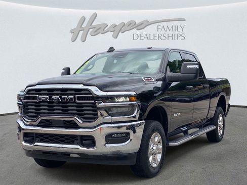 Used 2026 RAM 2500 Big Horn AWD/4WD image 10