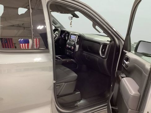 Used 2020 GMC Sierra 1500 Elevation w/ Elevation Value Package AWD/4WD image 11