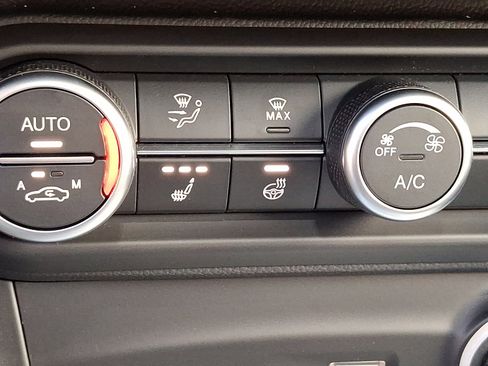 New 2025 Alfa Romeo Stelvio Sprint image 19