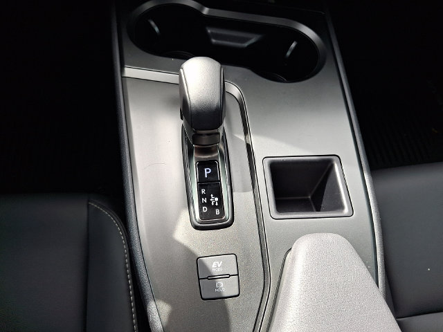Used 2025 Lexus UX 300h FWD w/ Accessory Package (Z2) image 15