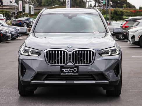 Used 2024 BMW X3 sDrive30i w/ Convenience Package RWD image 2
