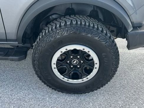 Used 2022 Ford Bronco Big Bend w/ Sasquatch Package AWD/4WD image 9