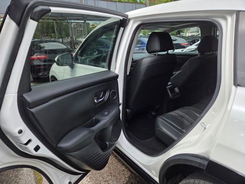 Used 2023 Honda HR-V EX-L image 8