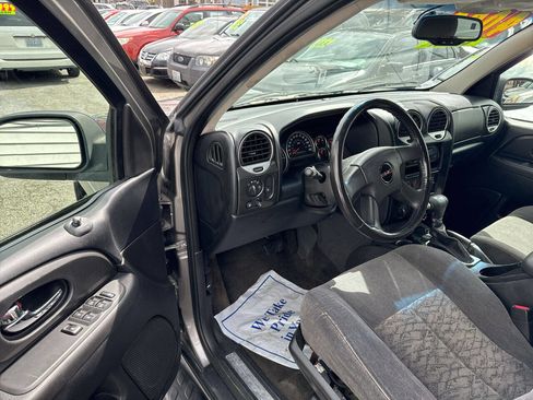 Used 2006 GMC Envoy SLE w/ Sle Preferred Equipment Group image 6