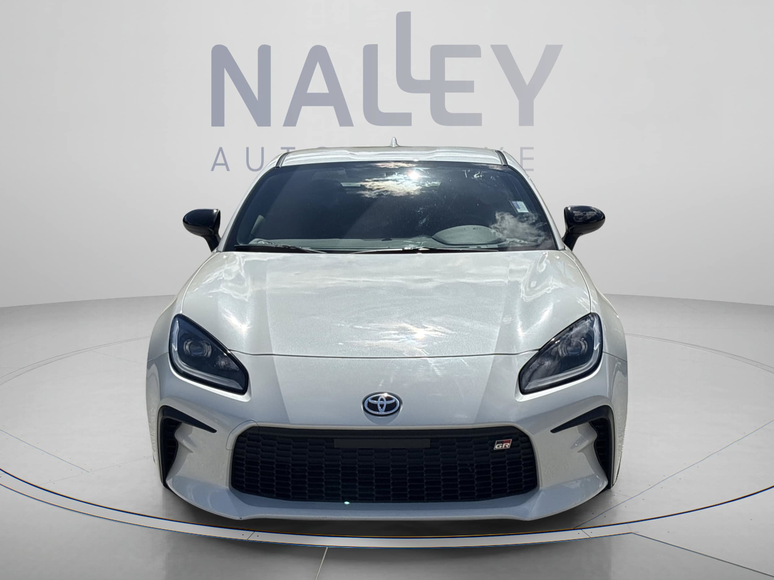 Used 2022 Toyota GR86 RWD image 8