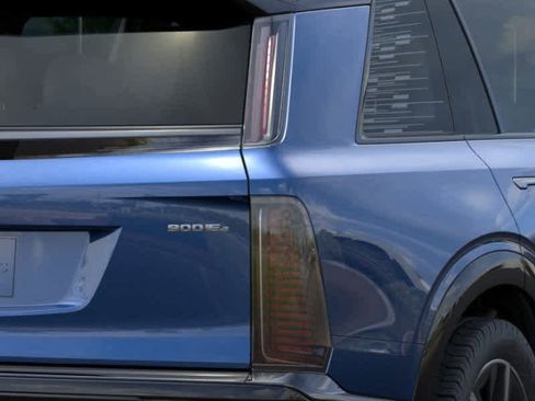 New 2026 Cadillac Vistiq Sport image 24