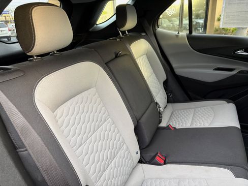Used 2020 Chevrolet Equinox LS w/ LS Convenience Package image 25