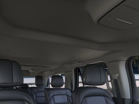 New 2026 Lincoln Navigator L Premier AWD/4WD image 23