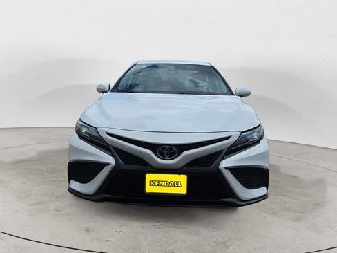Used 2024 Toyota Camry SE FWD image 8