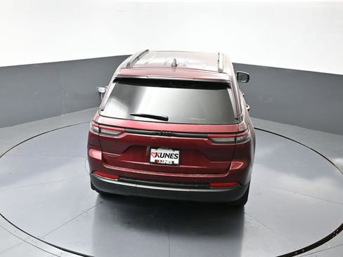 New 2025 Jeep Grand Cherokee Altitude w/ Trailer Tow Package image 45