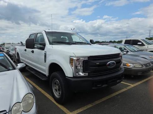 Used 2018 Ford F350 XL AWD/4WD image 3