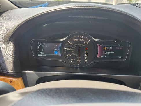 Used 2015 Lincoln MKX FWD w/ Equipment Group 101A image 26