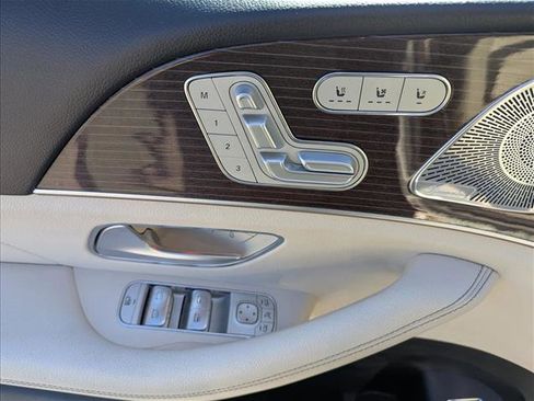 Used 2021 Mercedes-Benz GLS 450 4MATIC image 10