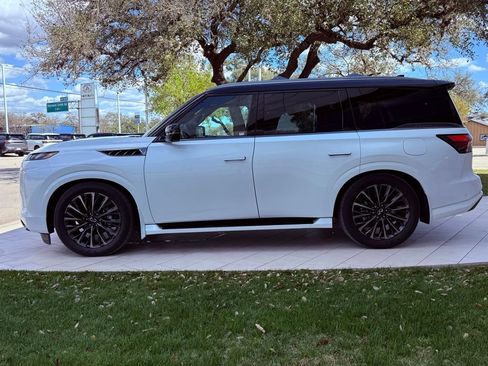 Certified 2026 INFINITI QX80 Autograph image 9