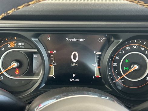 New 2024 Jeep Wrangler Sahara image 25