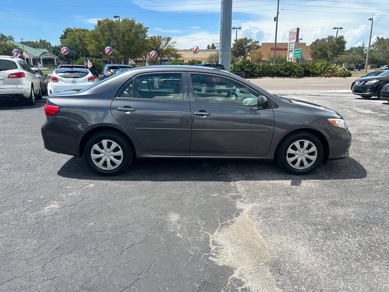 Used 2009 Toyota Corolla LE FWD image 4