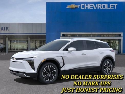 New 2025 Chevrolet Blazer EV LT AWD/4WD image 2
