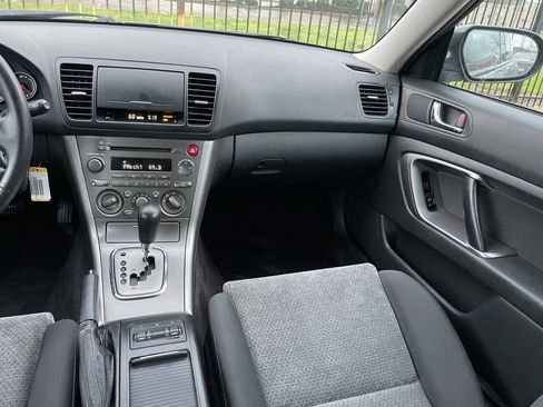 Used 2005 Subaru Outback 2.5i image 22