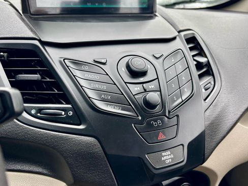 Used 2013 Ford Fiesta S image 8