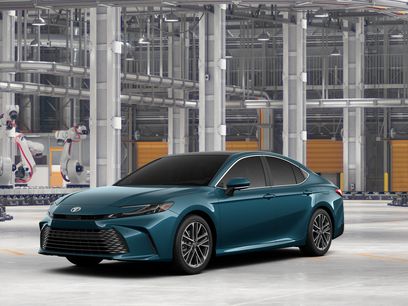 New 2026 Toyota Camry XLE w/ Premium Plus Package