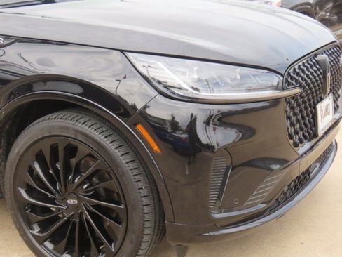 Used 2026 Lincoln Aviator Reserve AWD/4WD image 5