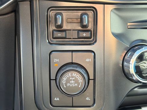 Used 2025 Ford F150 Raptor AWD/4WD image 31