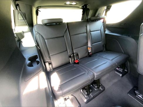 Used 2022 Chevrolet Tahoe LT w/ Luxury Package image 24