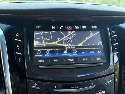 Used 2016 Cadillac Escalade ESV Luxury image 36