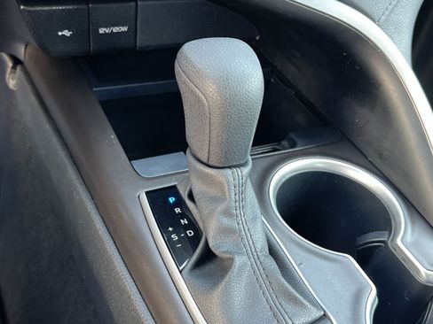 Used 2023 Toyota Camry LE AWD/4WD image 21