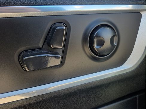 Used 2022 RAM 1500 Laramie w/ Sport Appearance Package AWD/4WD image 15