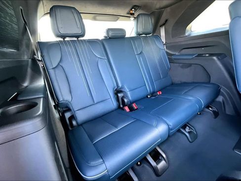 New 2026 Cadillac Escalade IQ Luxury 2 w/ LPO, Floor Liner Package AWD/4WD image 28