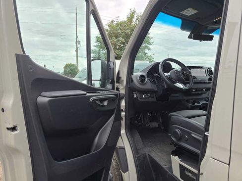 Used 2026 Mercedes-Benz Sprinter 2500 image 20