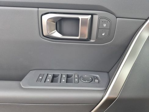 New 2027 Kia Seltos X-Line S w/ X-Line S Premium Package AWD/4WD image 7